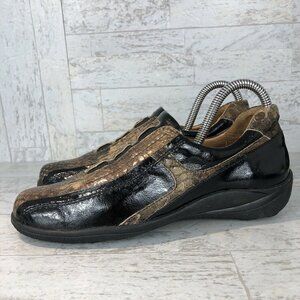 Romus Comfort Shoes WOMENS Size 37 Made In Spain‎ Black Gold Snake Print Slip On